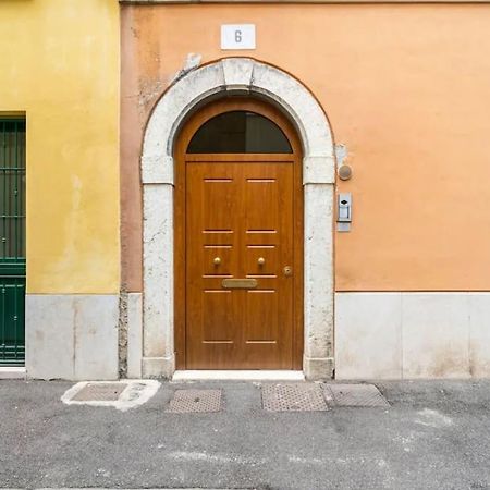 L'Atelier Del Centro: Tra Design, Storia E Fascino Apartment Бреша Екстериор снимка
