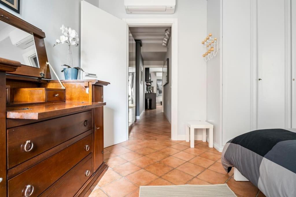 L'Atelier Del Centro: Tra Design, Storia E Fascino Apartment Бреша Екстериор снимка