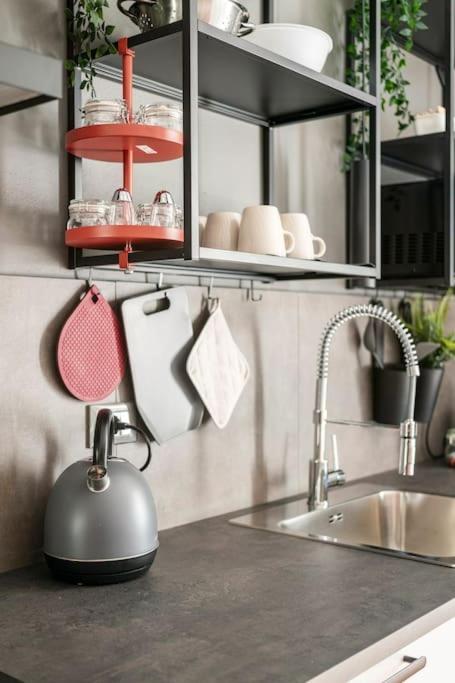 L'Atelier Del Centro: Tra Design, Storia E Fascino Apartment Бреша Екстериор снимка